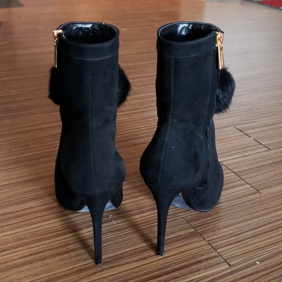 MICHAEL Michael Kors suede booties - Picture 4 of 8